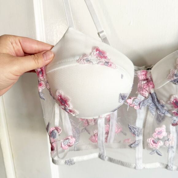 Romantic Bustier Mesh Peek-A-Boo Crop Style Top Bra Floral Embroidery Cottage M - Picture 2 of 14